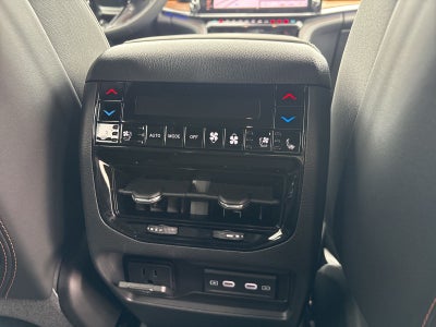 2026 Jeep Grand Cherokee GRAND CHEROKEE SUMMIT 4X4