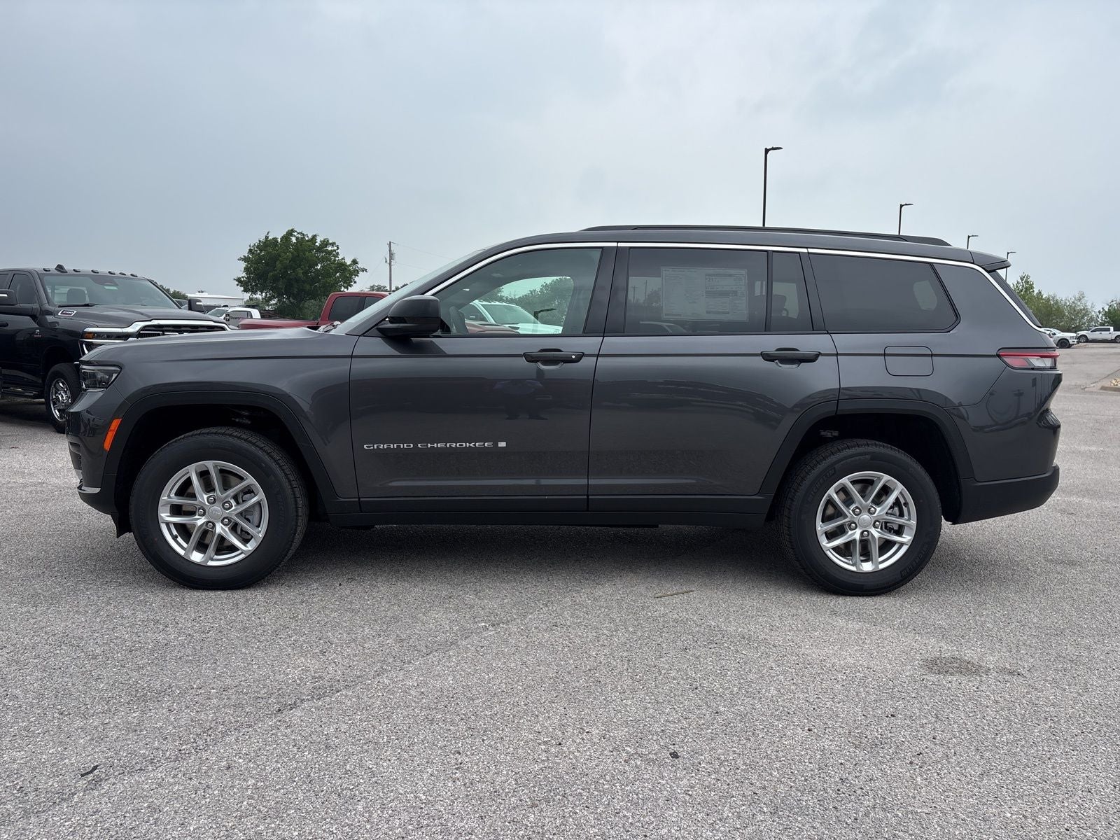 2026 Jeep Grand Cherokee L GRAND CHEROKEE L LAREDO 4X2
