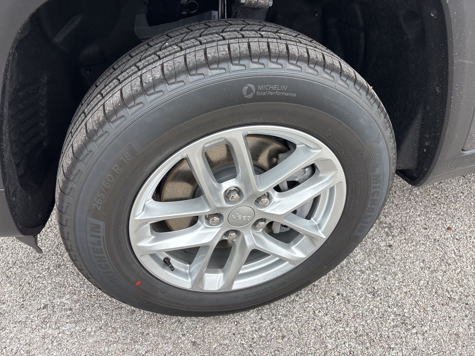2026 Jeep Grand Cherokee L GRAND CHEROKEE L LAREDO 4X2