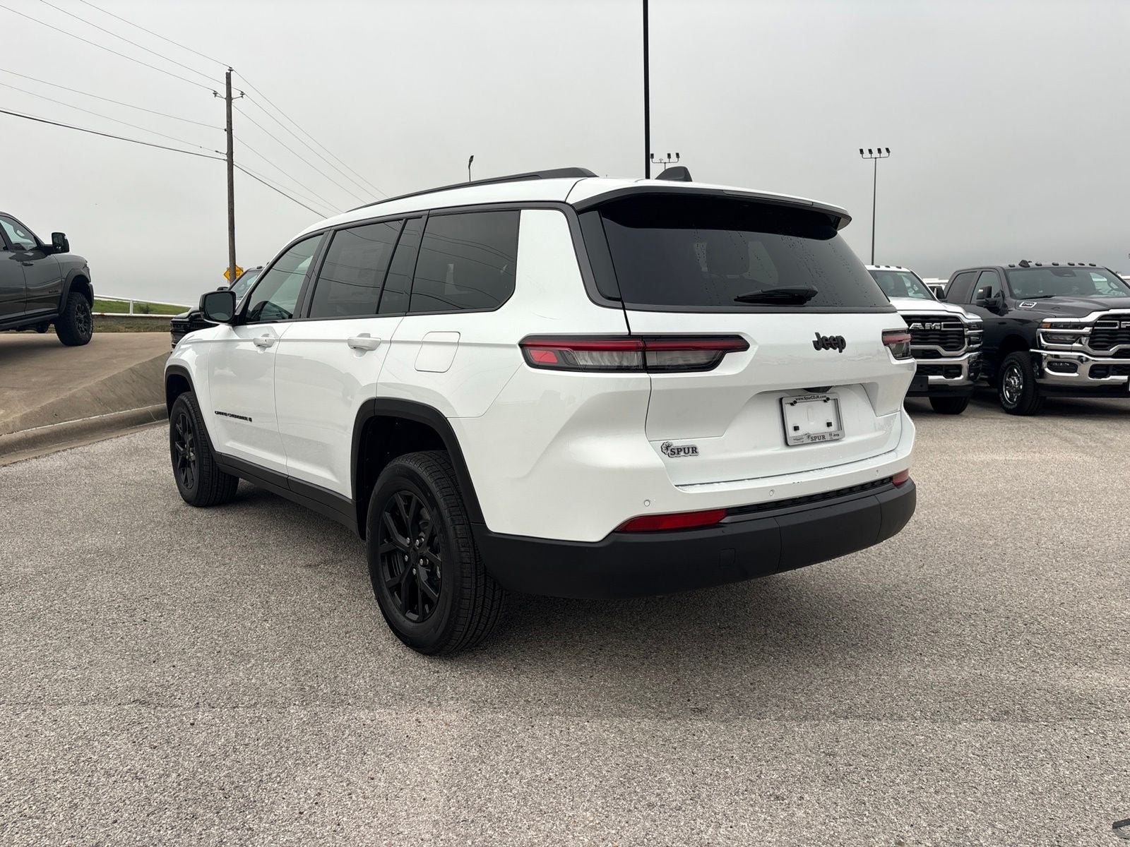 2026 Jeep Grand Cherokee L GRAND CHEROKEE L LAREDO ALTITUDE 4X2