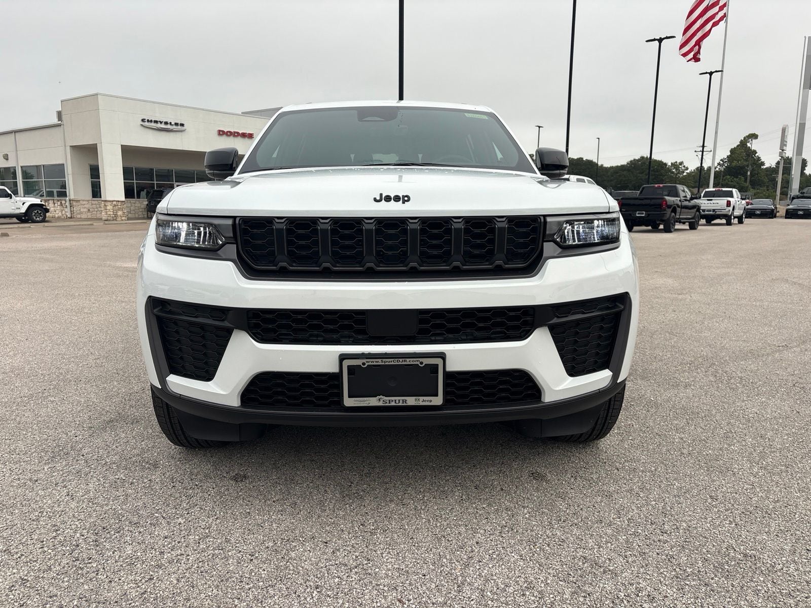 2026 Jeep Grand Cherokee L GRAND CHEROKEE L LAREDO ALTITUDE 4X2