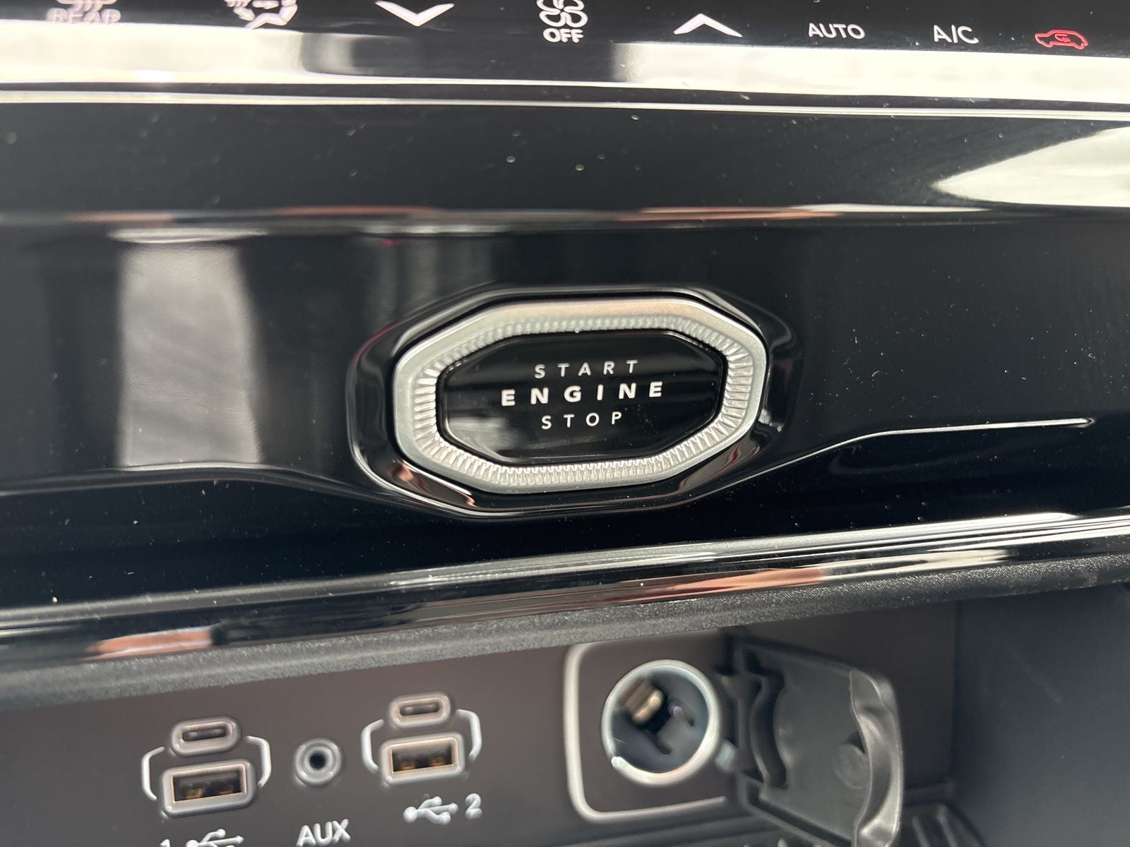 2026 Jeep Grand Cherokee L GRAND CHEROKEE L LIMITED RESERVE 4X4