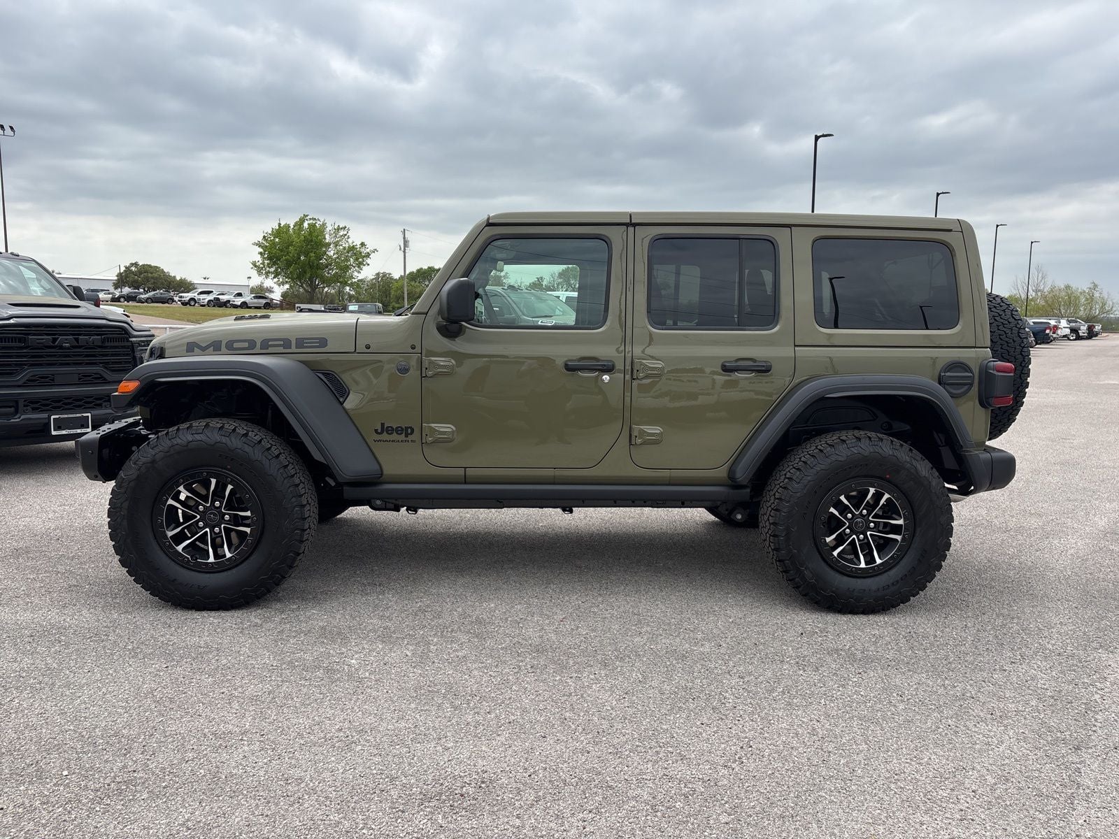 2026 Jeep Wrangler WRANGLER 4-DOOR MOAB 392