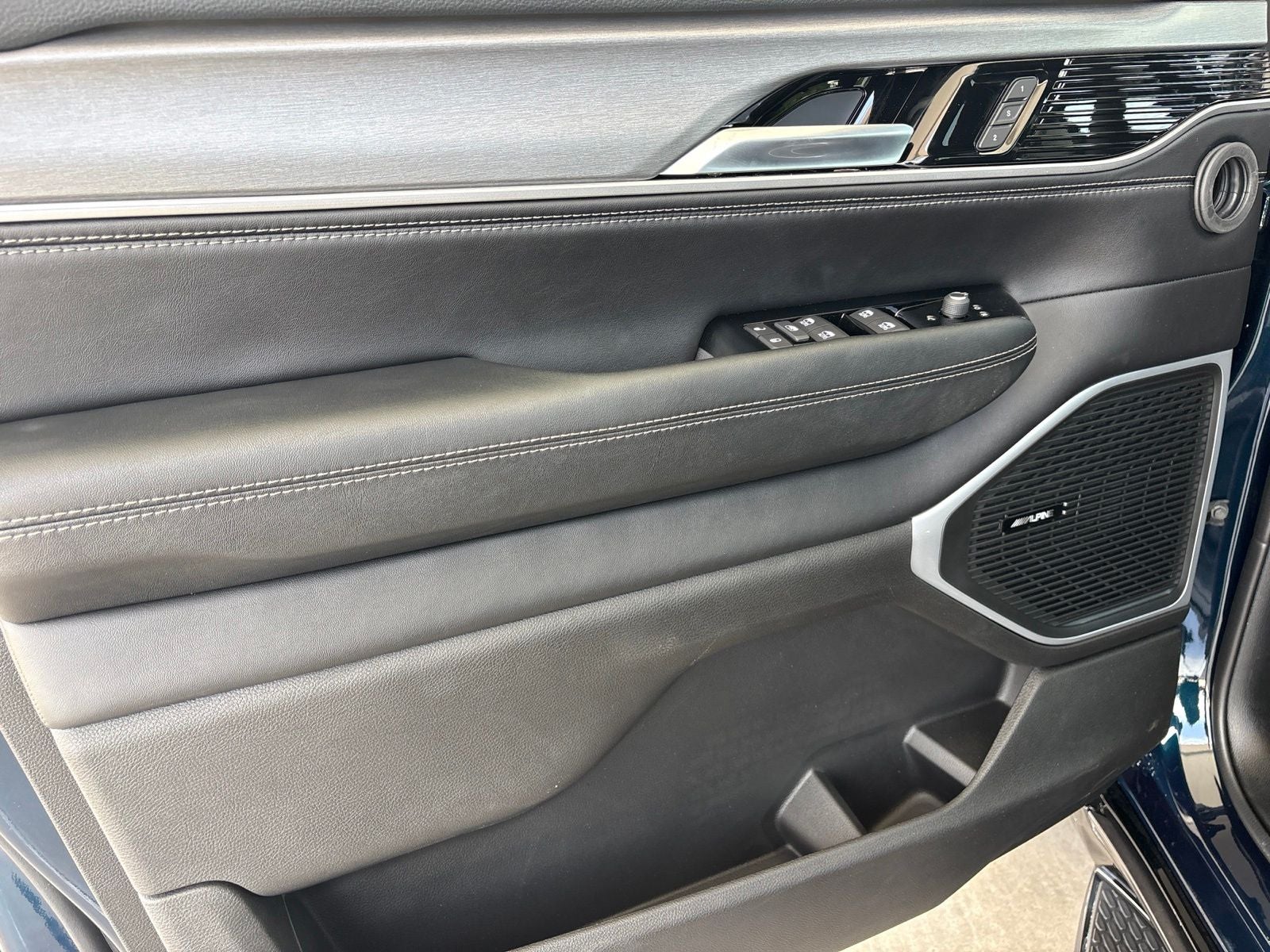 2026 Jeep Grand Wagoneer GRAND WAGONEER UPLAND 4X4