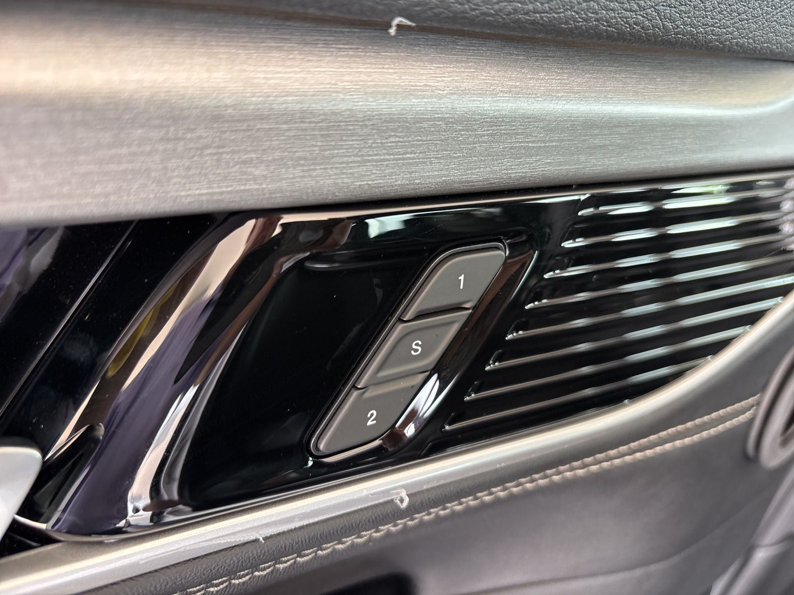 2026 Jeep Grand Wagoneer GRAND WAGONEER UPLAND 4X4