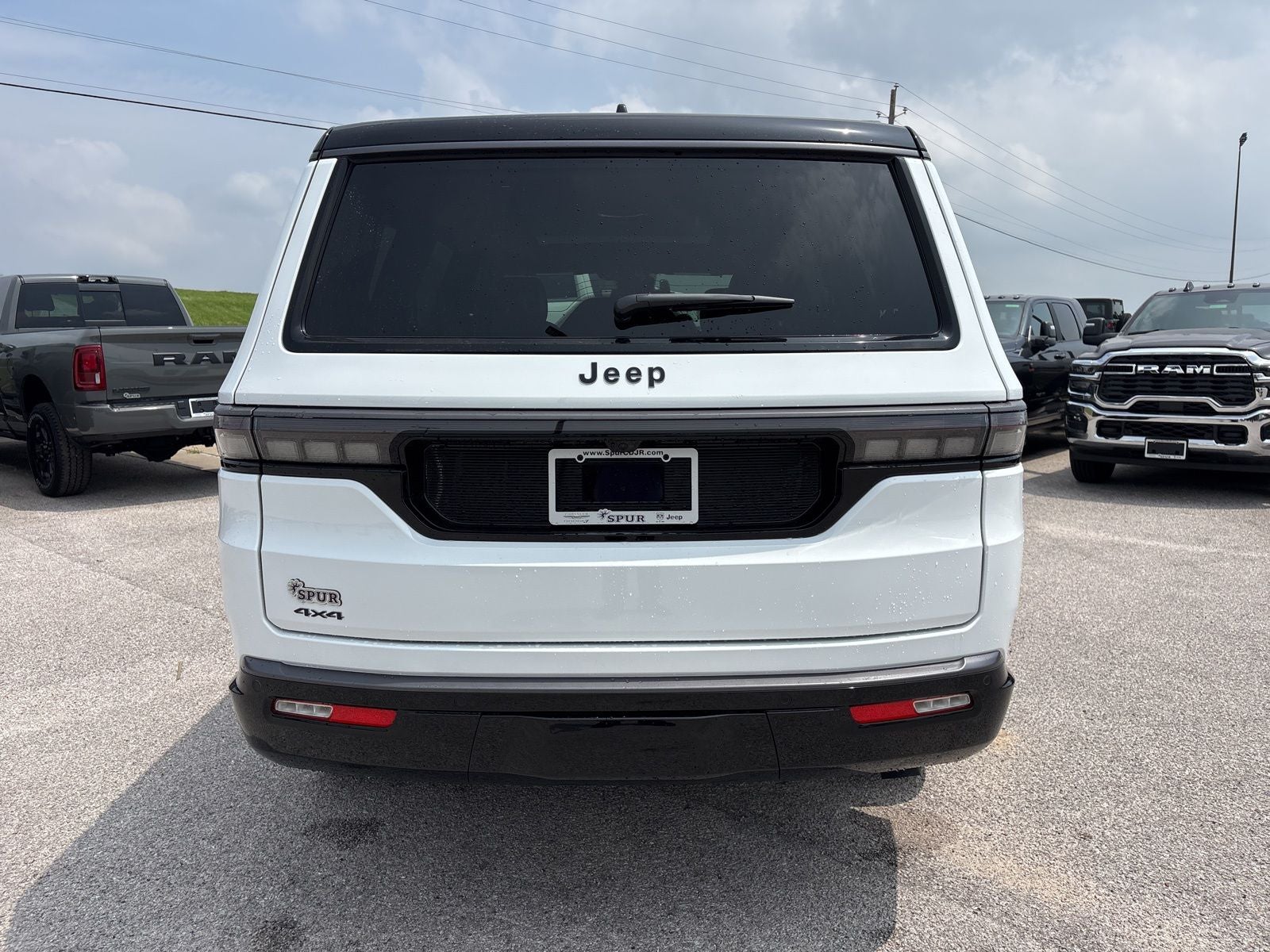 2026 Jeep Grand Wagoneer GRAND WAGONEER UPLAND 4X4