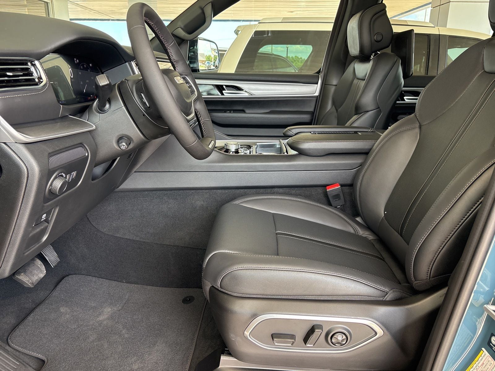 2026 Jeep Grand Wagoneer GRAND WAGONEER LIMITED RESERVE 4X4