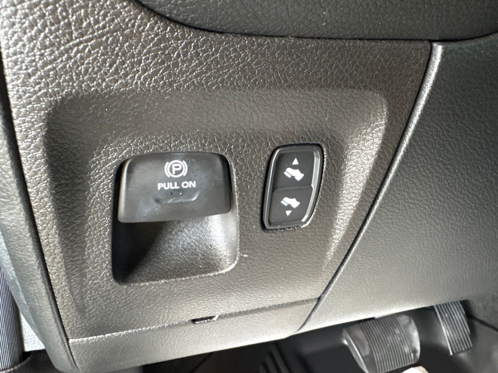 2022 RAM Ram 1500 Lone Star Crew Cab 4x2 5'7' Box
