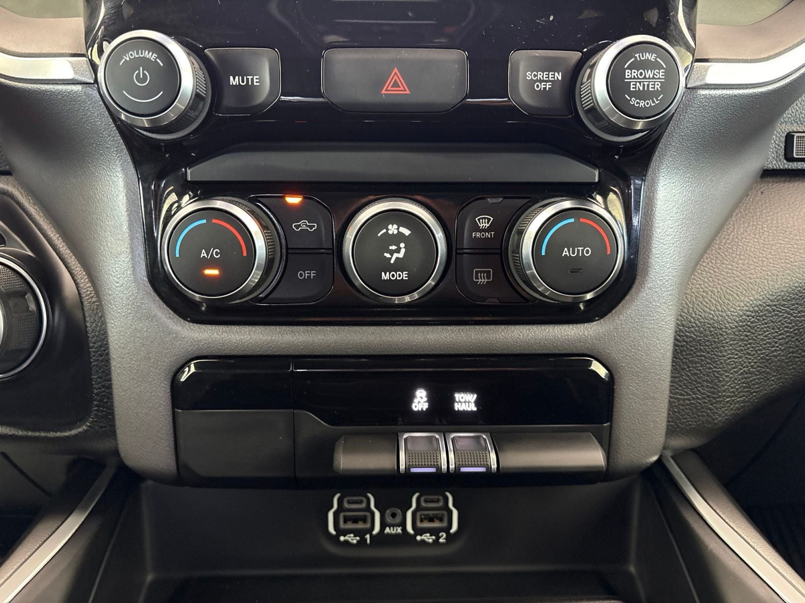 2022 RAM Ram 1500 Lone Star Crew Cab 4x2 5'7' Box
