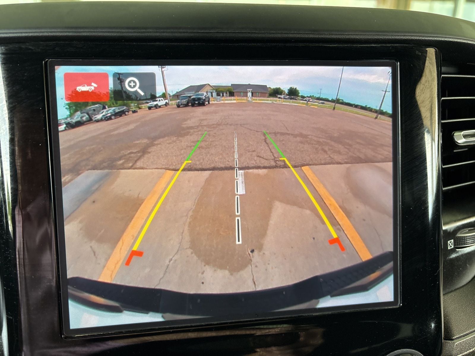 2025 RAM Ram 1500 Tradesman Crew Cab 4x2 5'7' Box