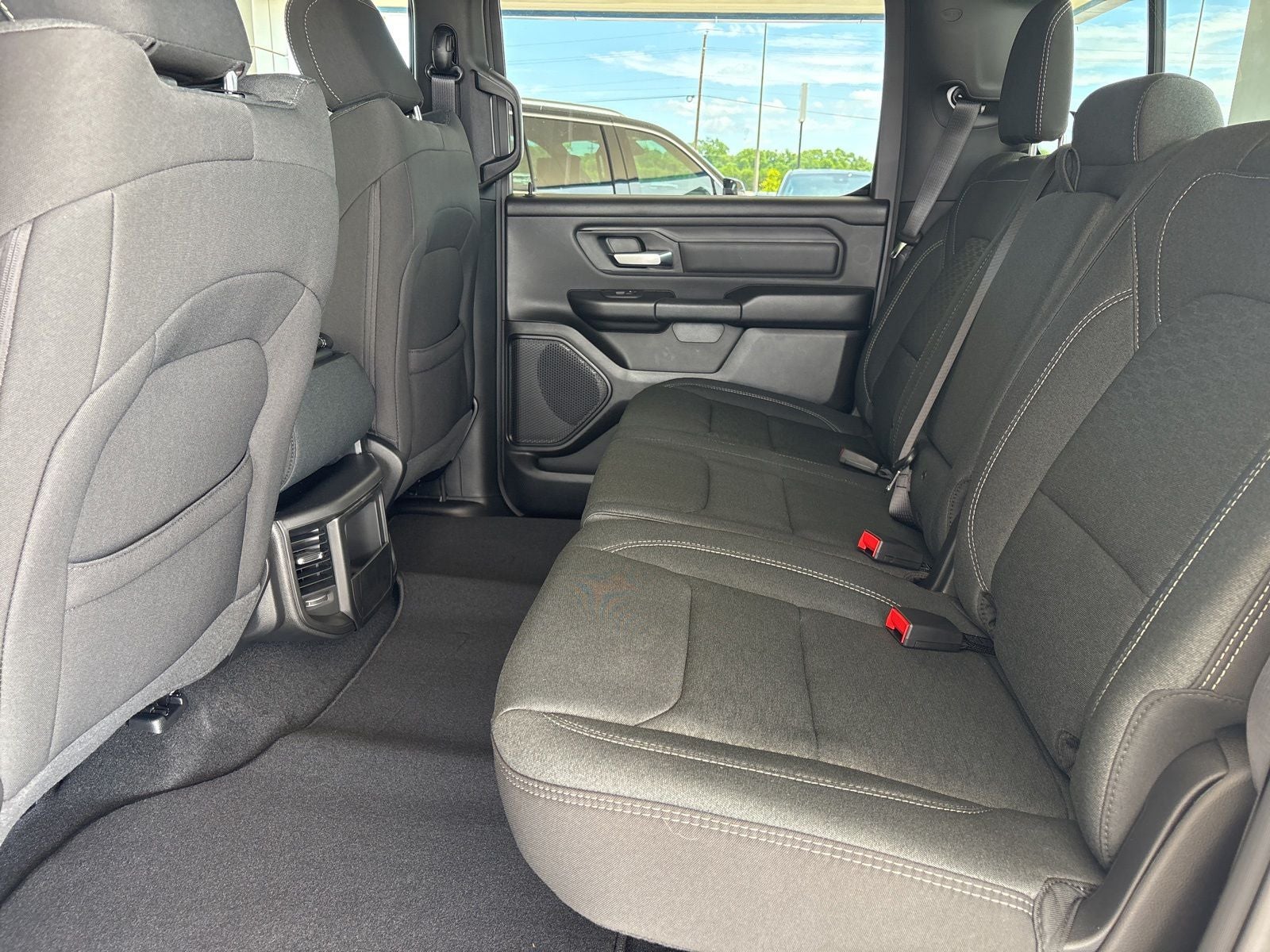 2026 RAM Ram 1500 RAM 1500 EXPRESS CREW CAB 4X2 5'7' BOX