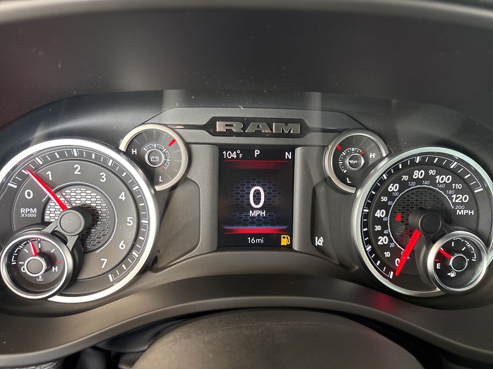 2026 RAM Ram 1500 RAM 1500 EXPRESS CREW CAB 4X2 5'7' BOX