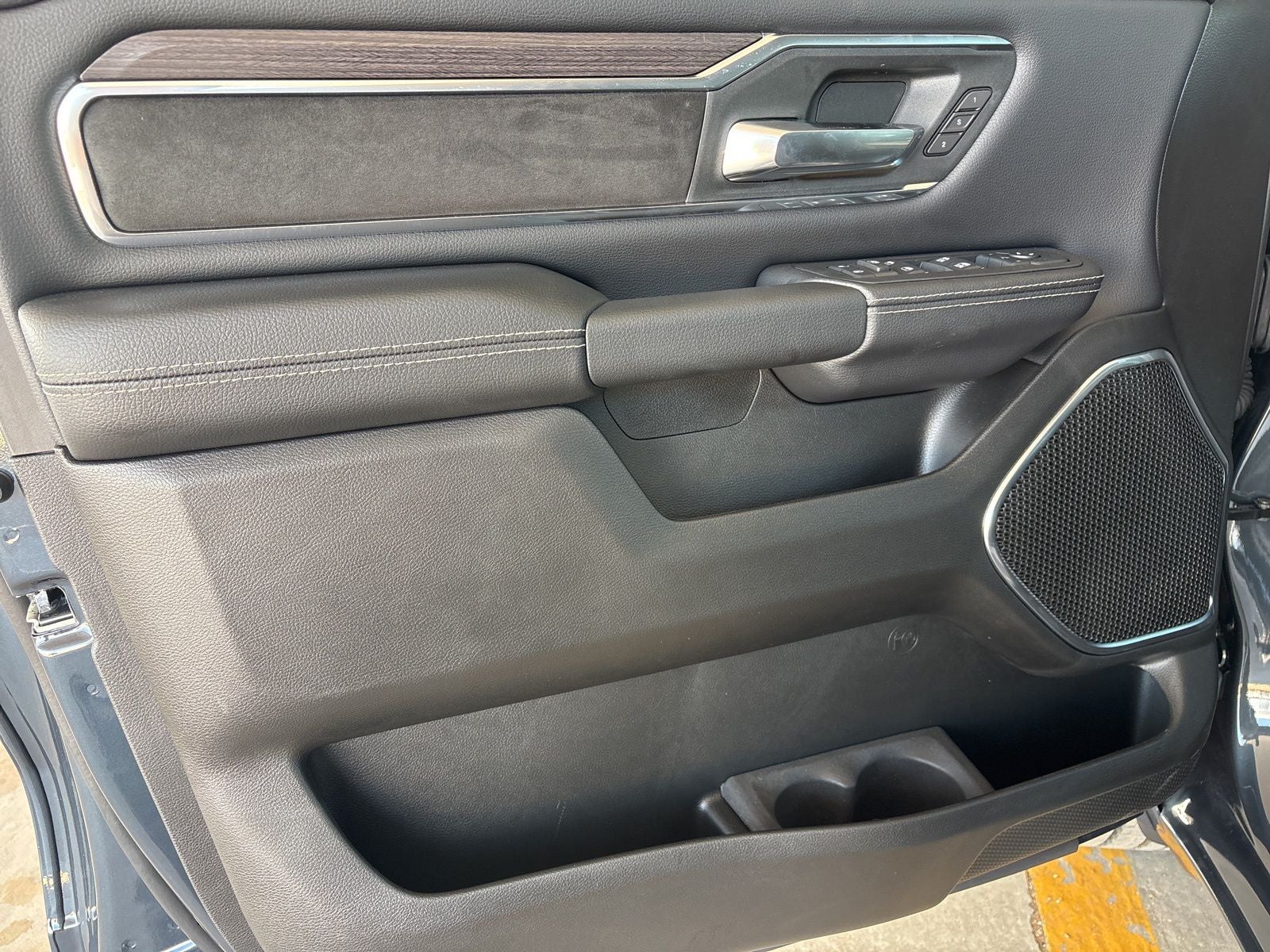 2026 RAM Ram 1500 RAM 1500 LARAMIE CREW CAB 4X2 5'7' BOX