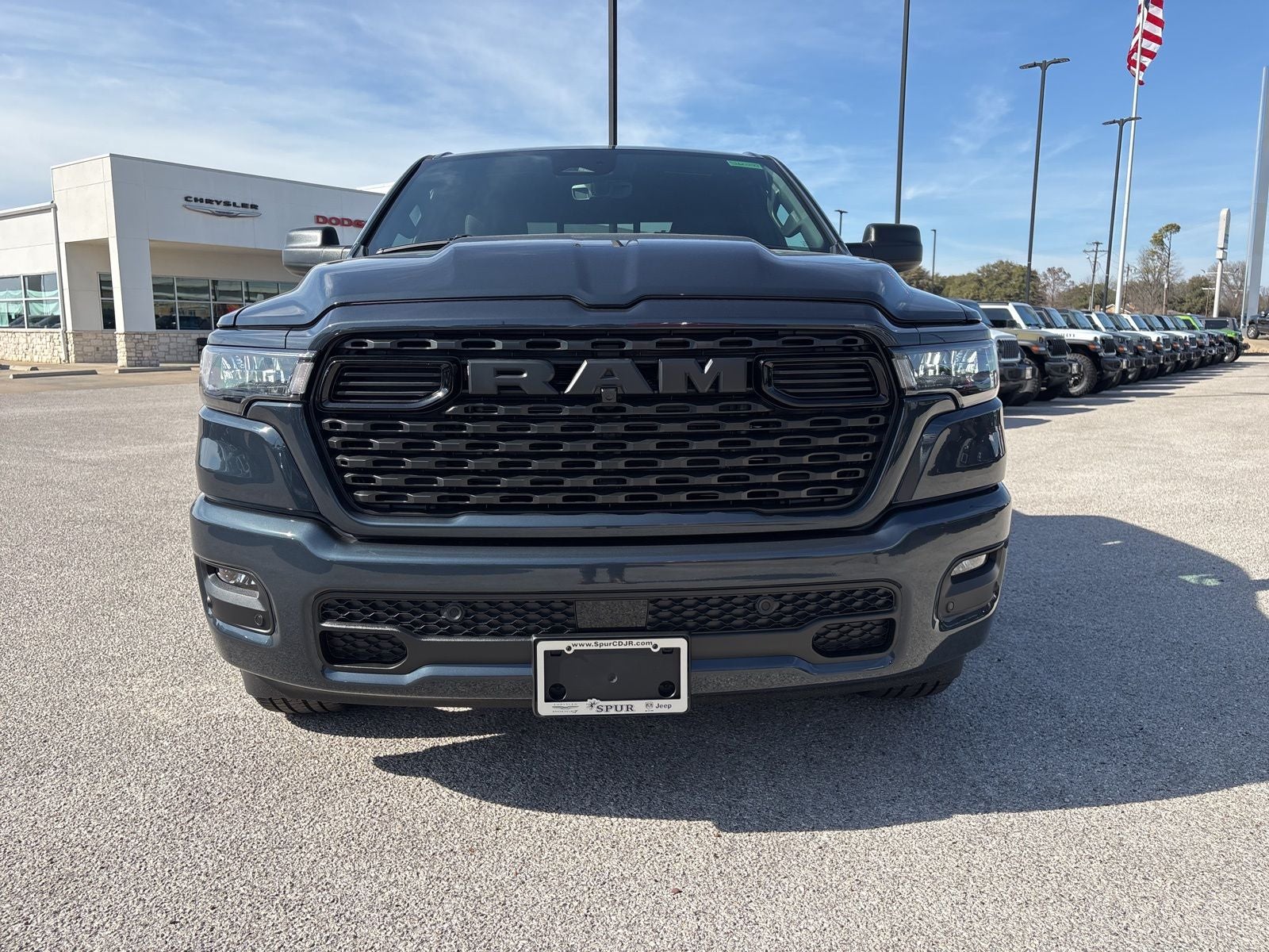2026 RAM Ram 1500 RAM 1500 EXPRESS QUAD CAB 4X2 6'4' BOX