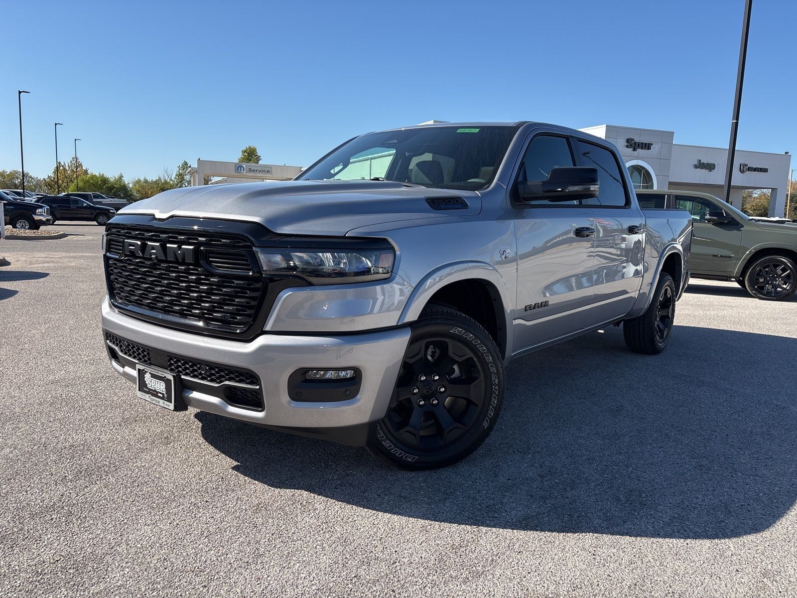 2026 RAM Ram 1500 RAM 1500 LONE STAR CREW CAB 4X4 5'7' BOX