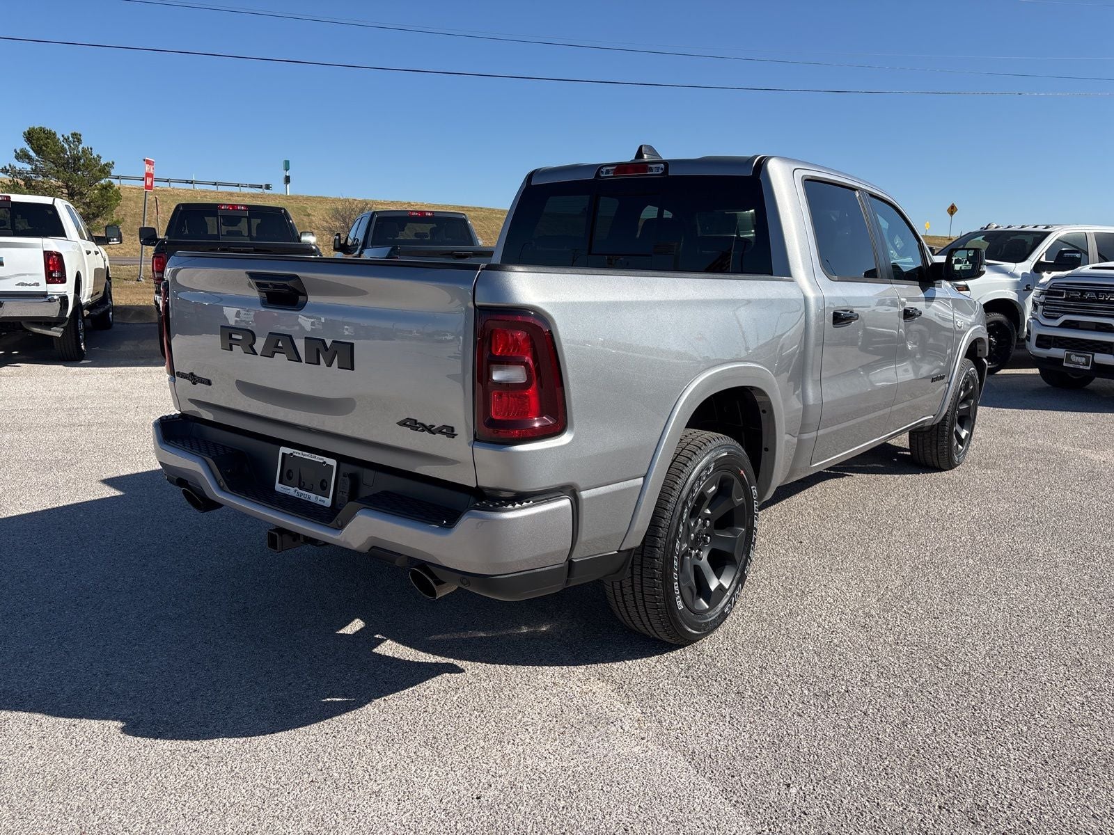 2026 RAM Ram 1500 RAM 1500 LONE STAR CREW CAB 4X4 5'7' BOX