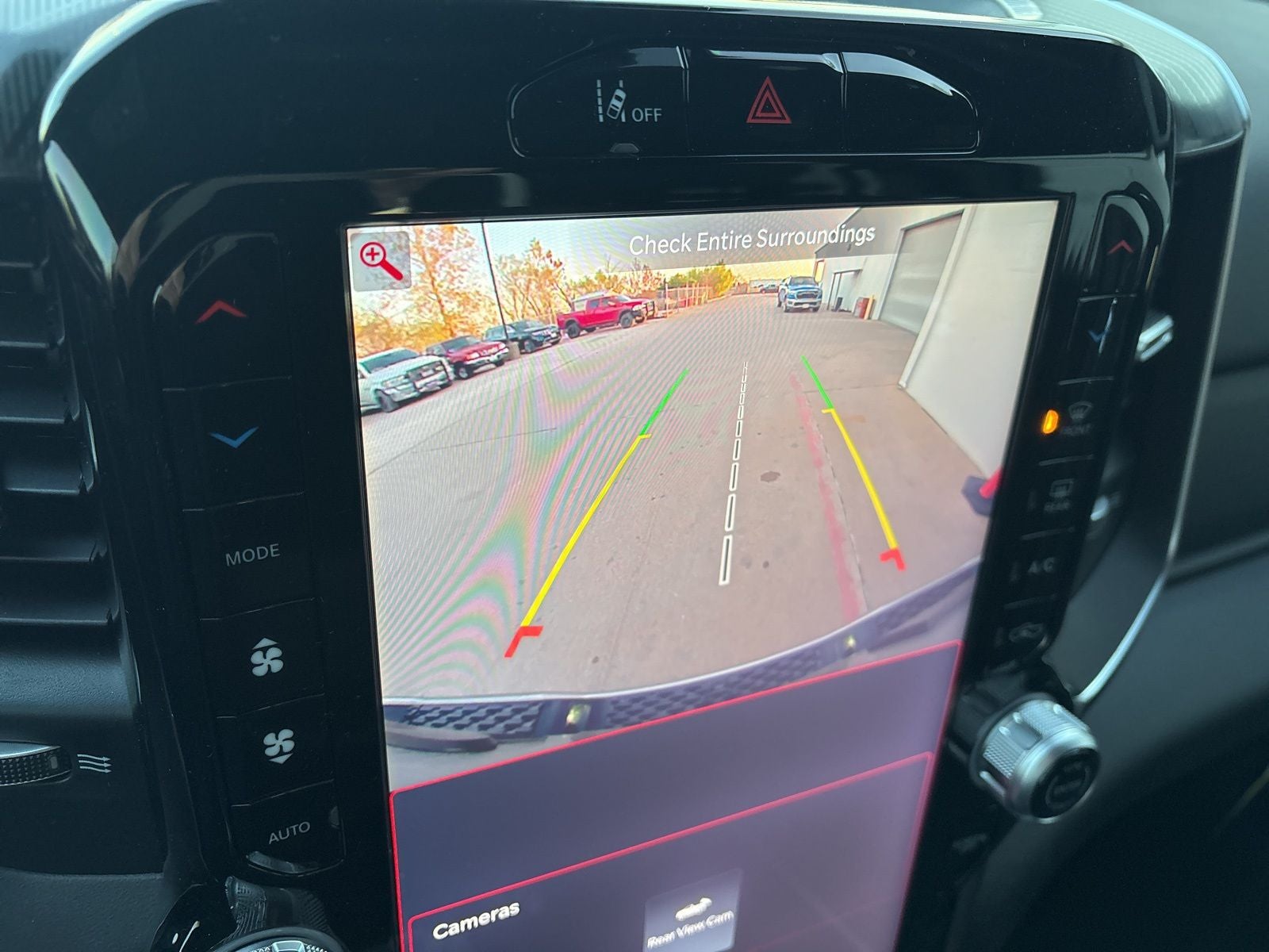 2026 RAM Ram 1500 RAM 1500 LONE STAR CREW CAB 4X4 5'7' BOX