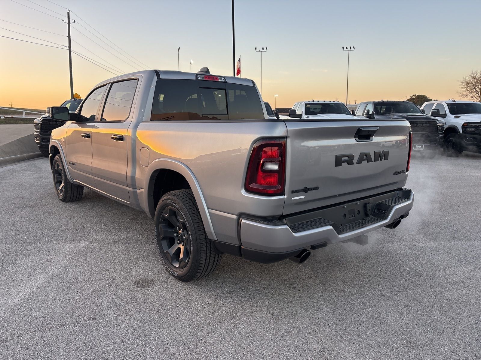 2026 RAM Ram 1500 RAM 1500 LONE STAR CREW CAB 4X4 5'7' BOX