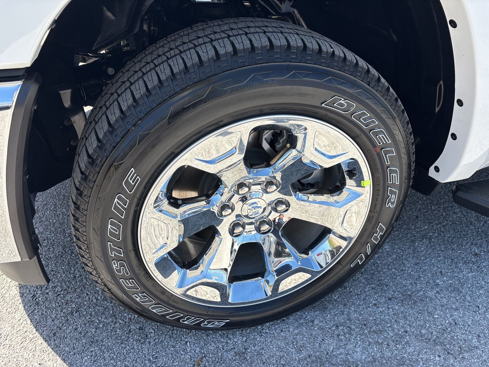 2026 RAM Ram 1500 RAM 1500 LONE STAR CREW CAB 4X4 5'7' BOX