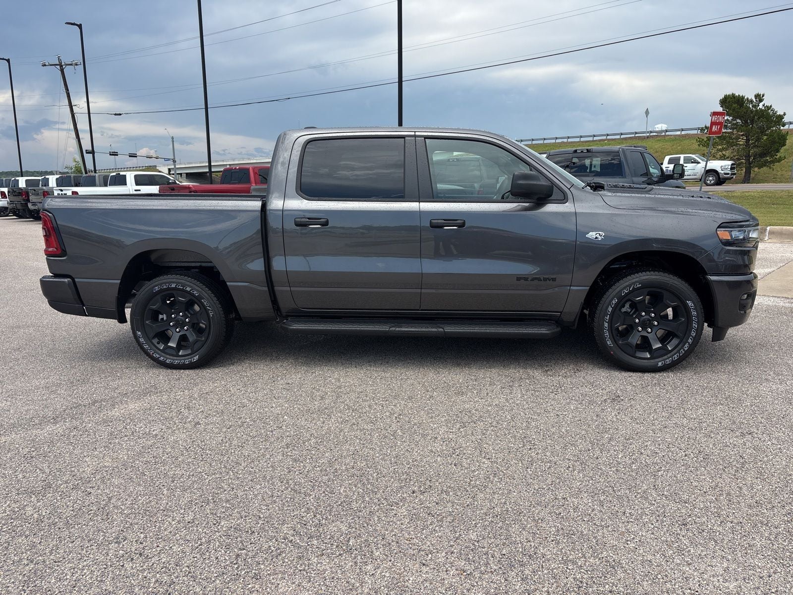 2026 RAM Ram 1500 RAM 1500 EXPRESS CREW CAB 4X4 5'7' BOX