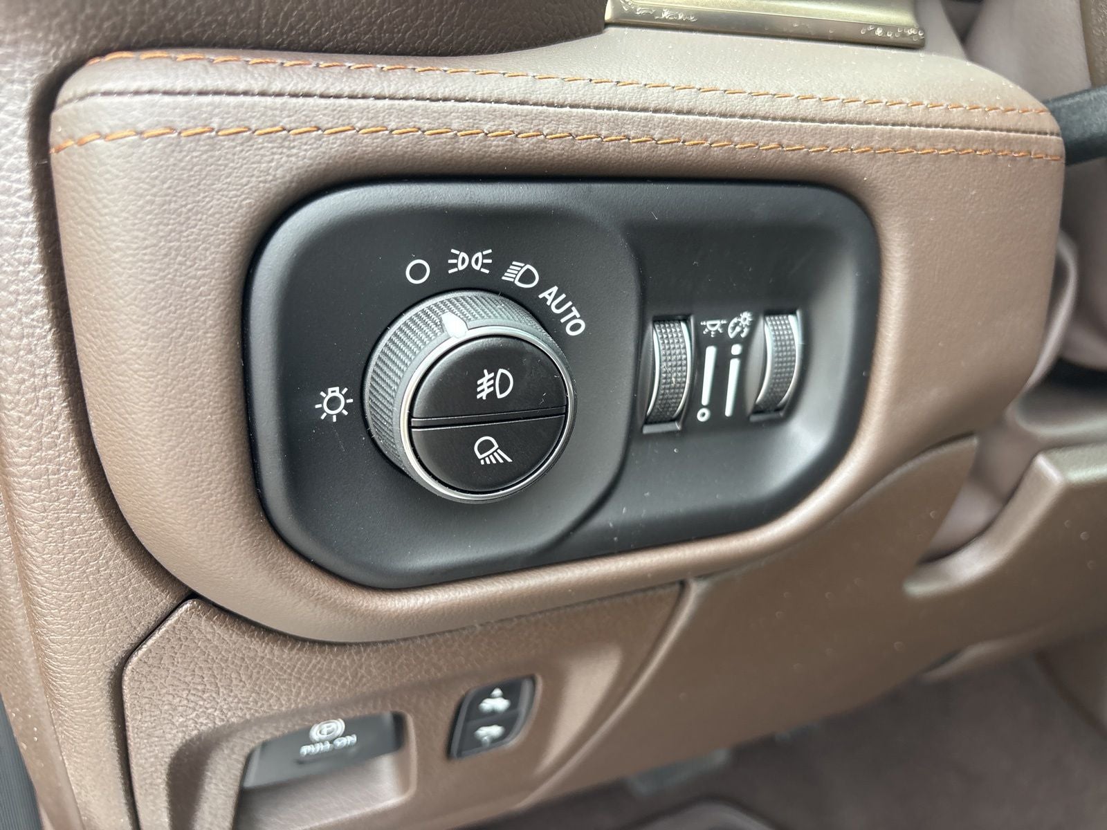 2026 RAM Ram 1500 RAM 1500 LIMITED LONGHORN CREW CAB 4X4 5'7' BOX