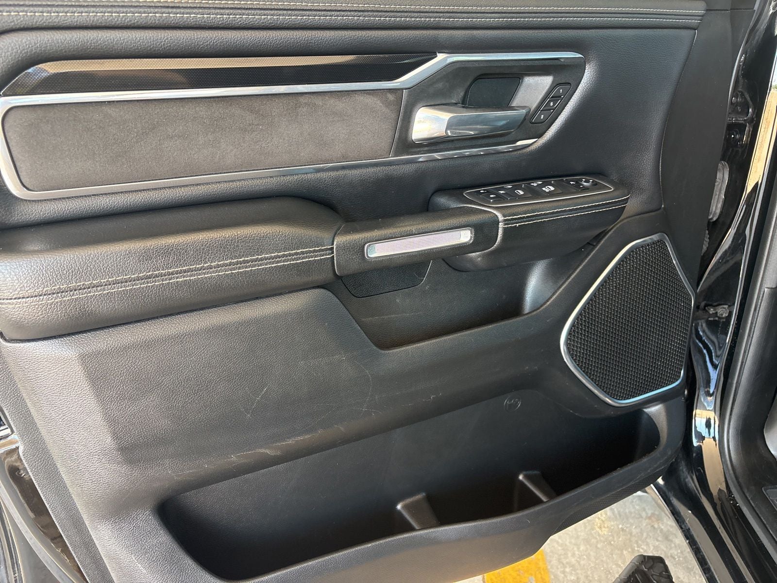 2022 RAM Ram 1500 Laramie Crew Cab 4x4 5'7' Box