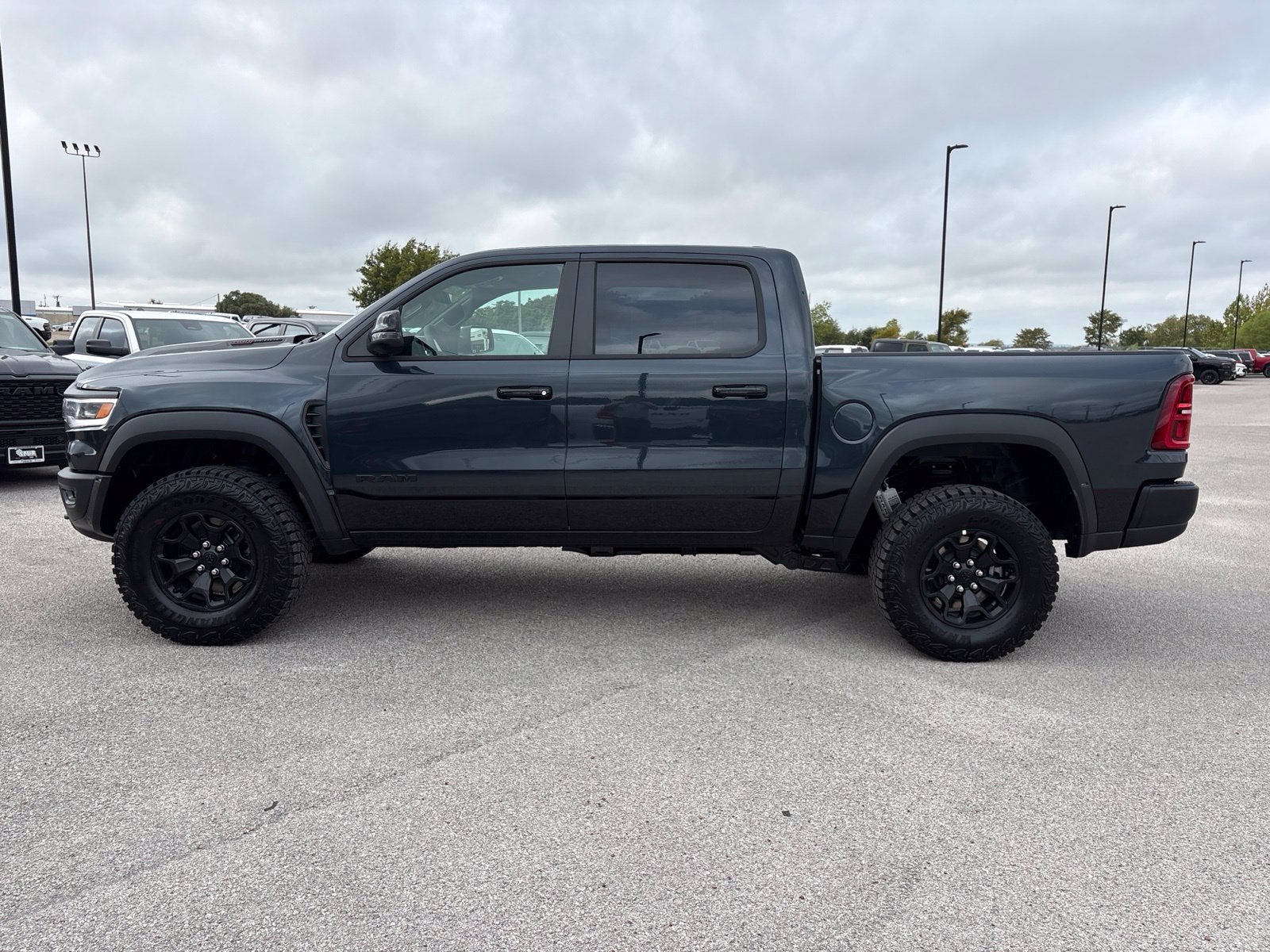 2026 RAM Ram 1500 RAM 1500 RHO CREW CAB 4X4 5'7' BOX