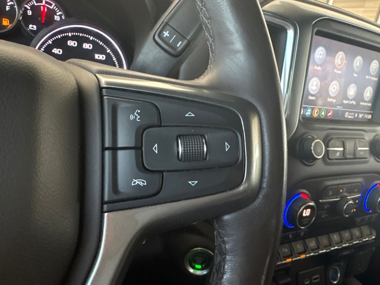 2021 Chevrolet Silverado 1500 4WD Crew Cab Short Bed LTZ