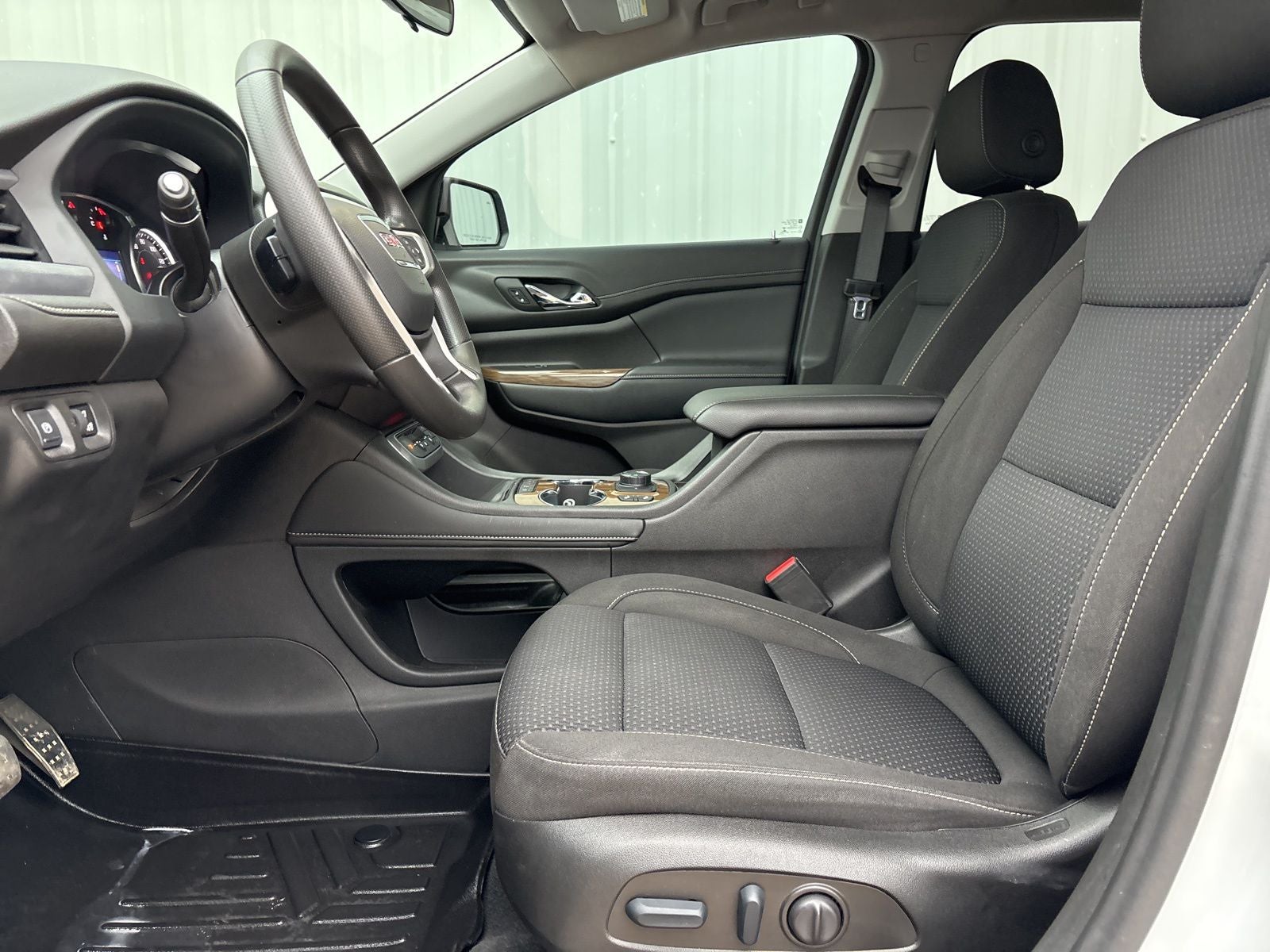 2022 GMC Acadia FWD SLE