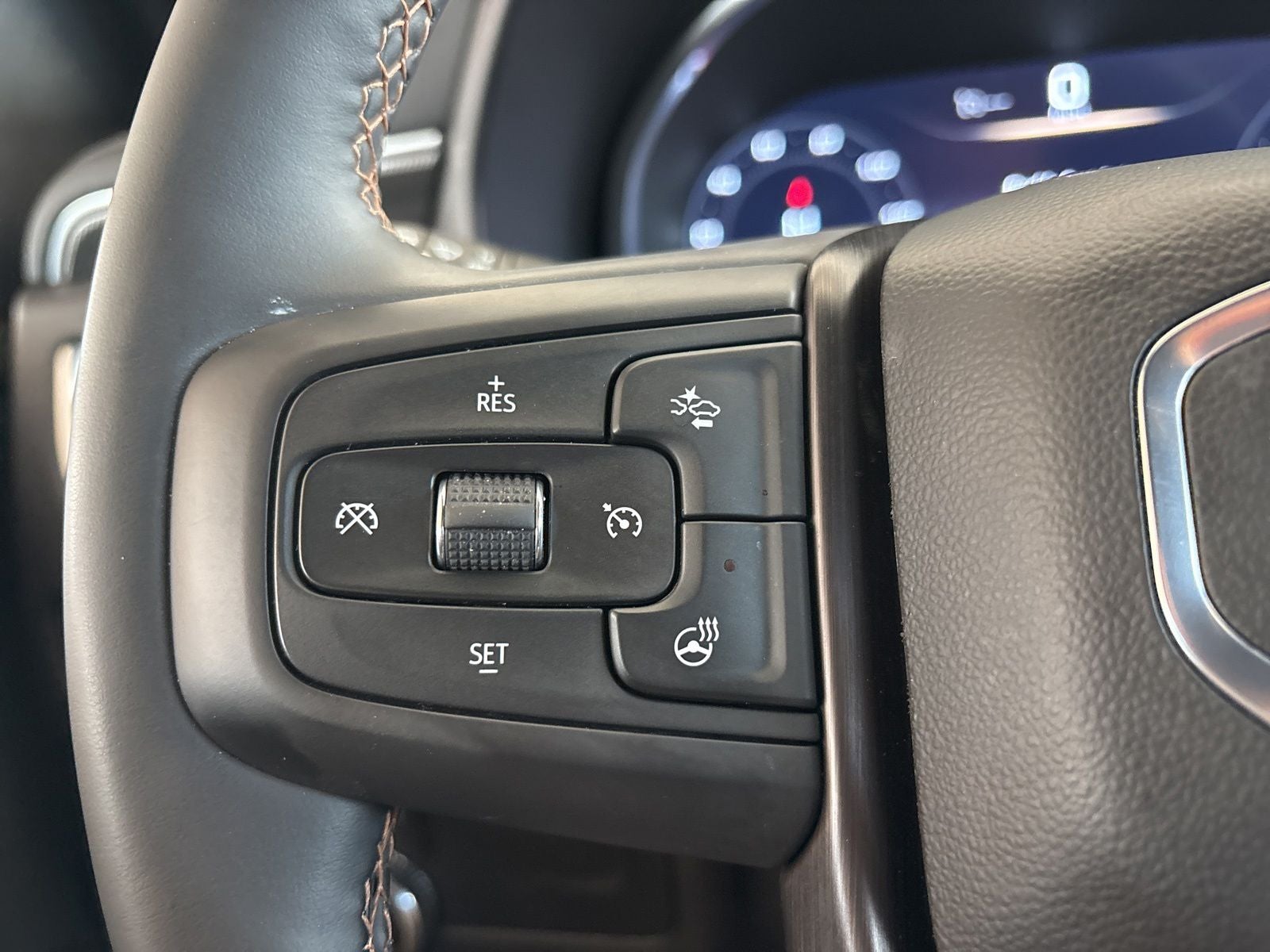 2024 GMC Yukon 4WD AT4