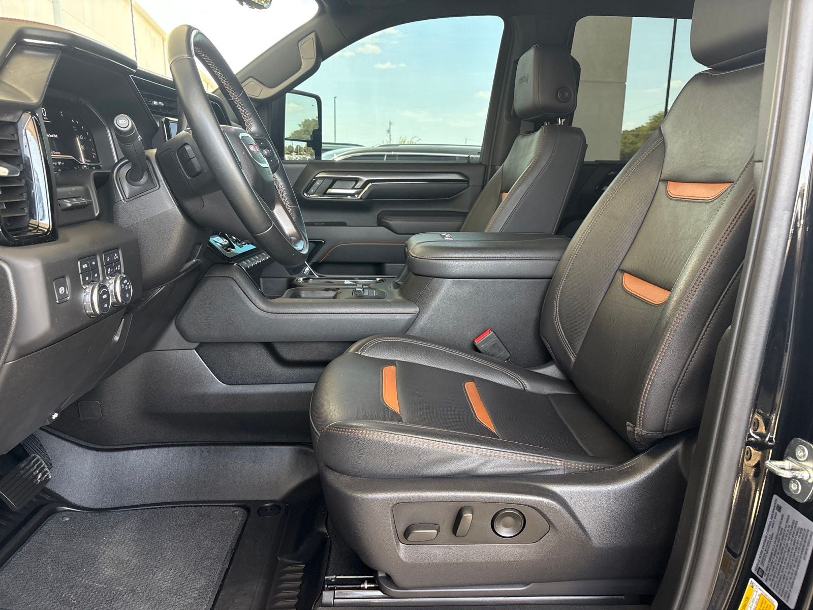 2024 GMC Sierra 2500HD 4WD Crew Cab Standard Bed AT4