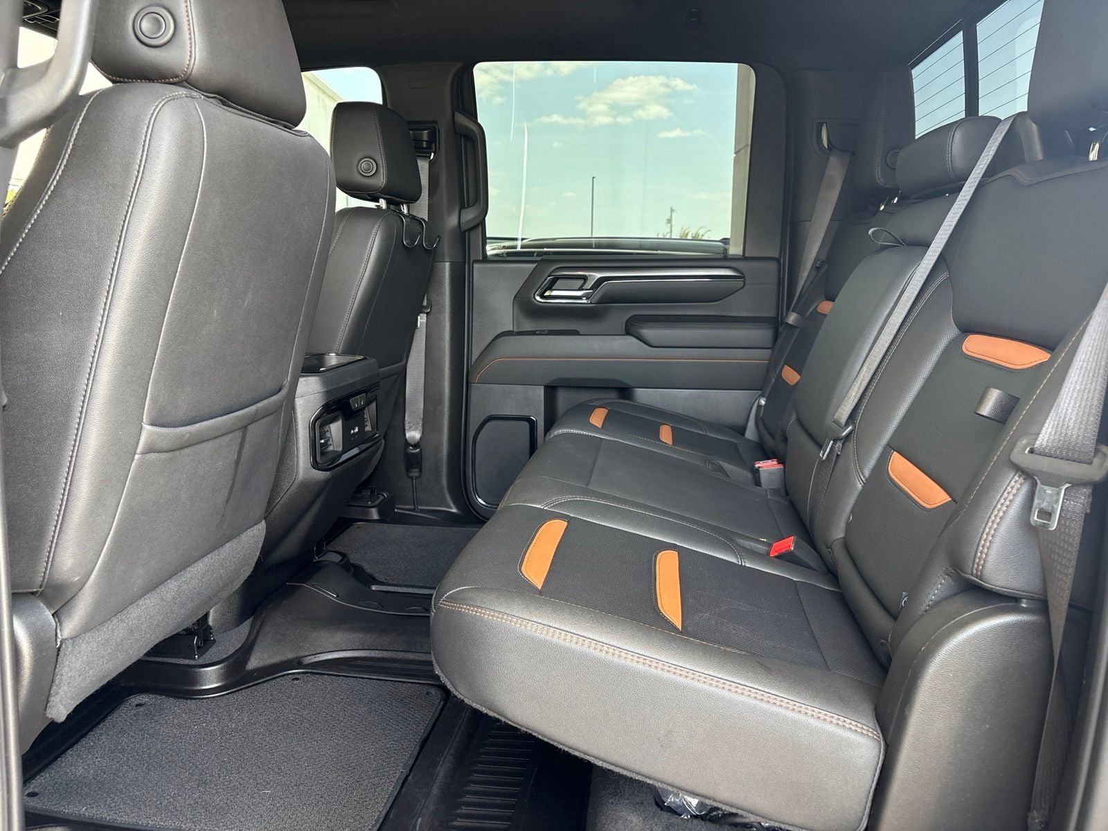 2024 GMC Sierra 2500HD 4WD Crew Cab Standard Bed AT4