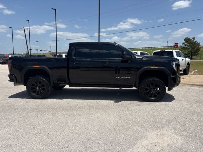 2024 GMC Sierra 2500HD 4WD Crew Cab Standard Bed AT4