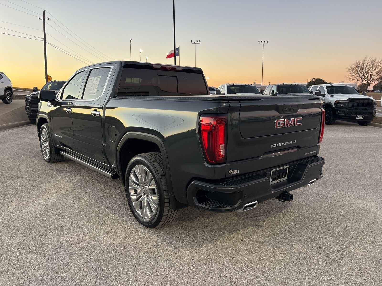 2021 GMC Sierra 1500 2WD Crew Cab Short Box Denali