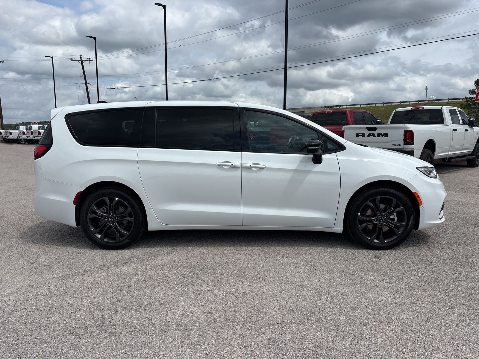 2026 Chrysler Pacifica PACIFICA SELECT