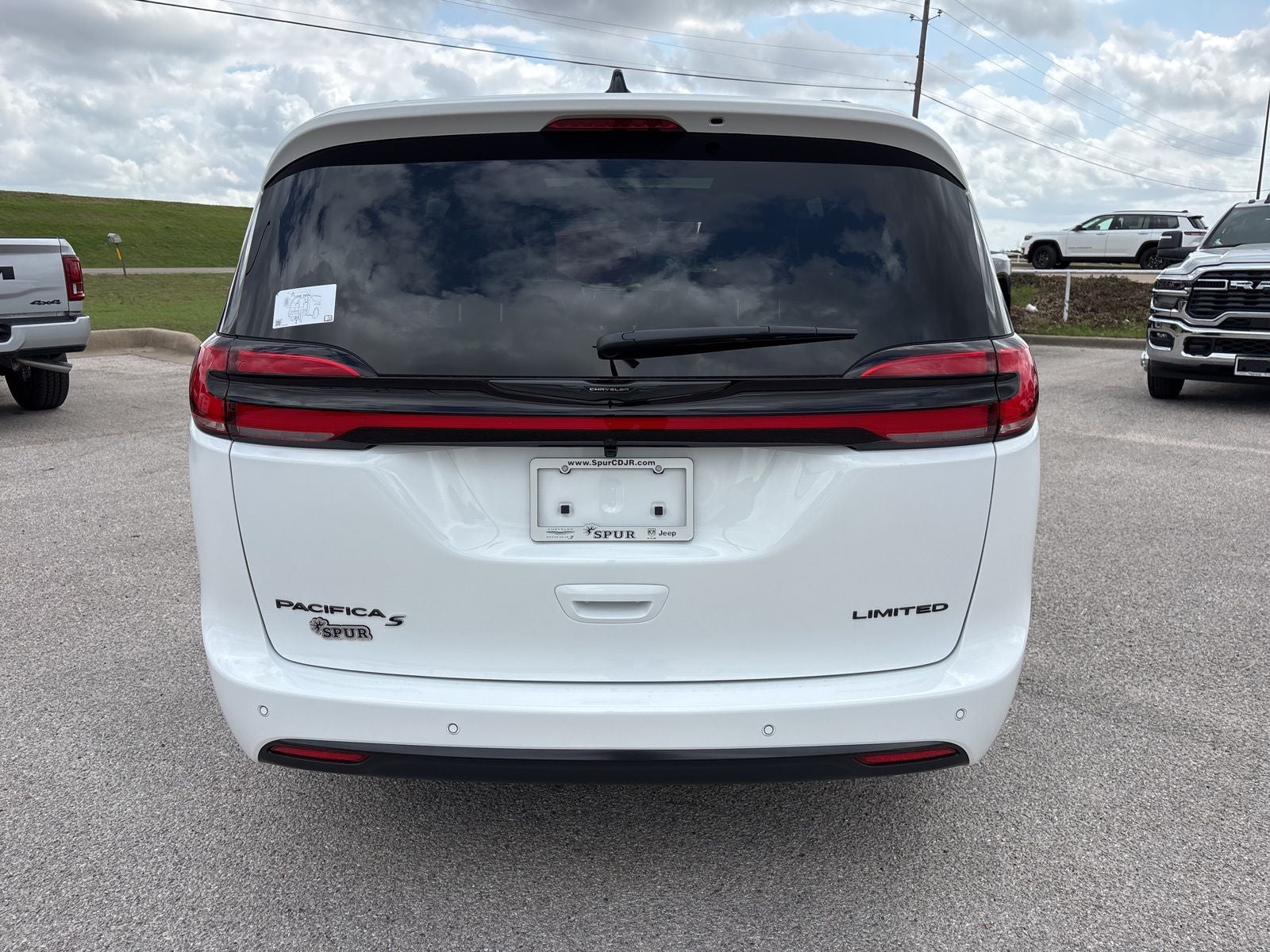 2026 Chrysler Pacifica PACIFICA LIMITED