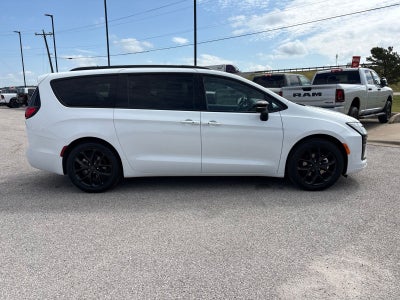 2027 Chrysler Pacifica PACIFICA LIMITED