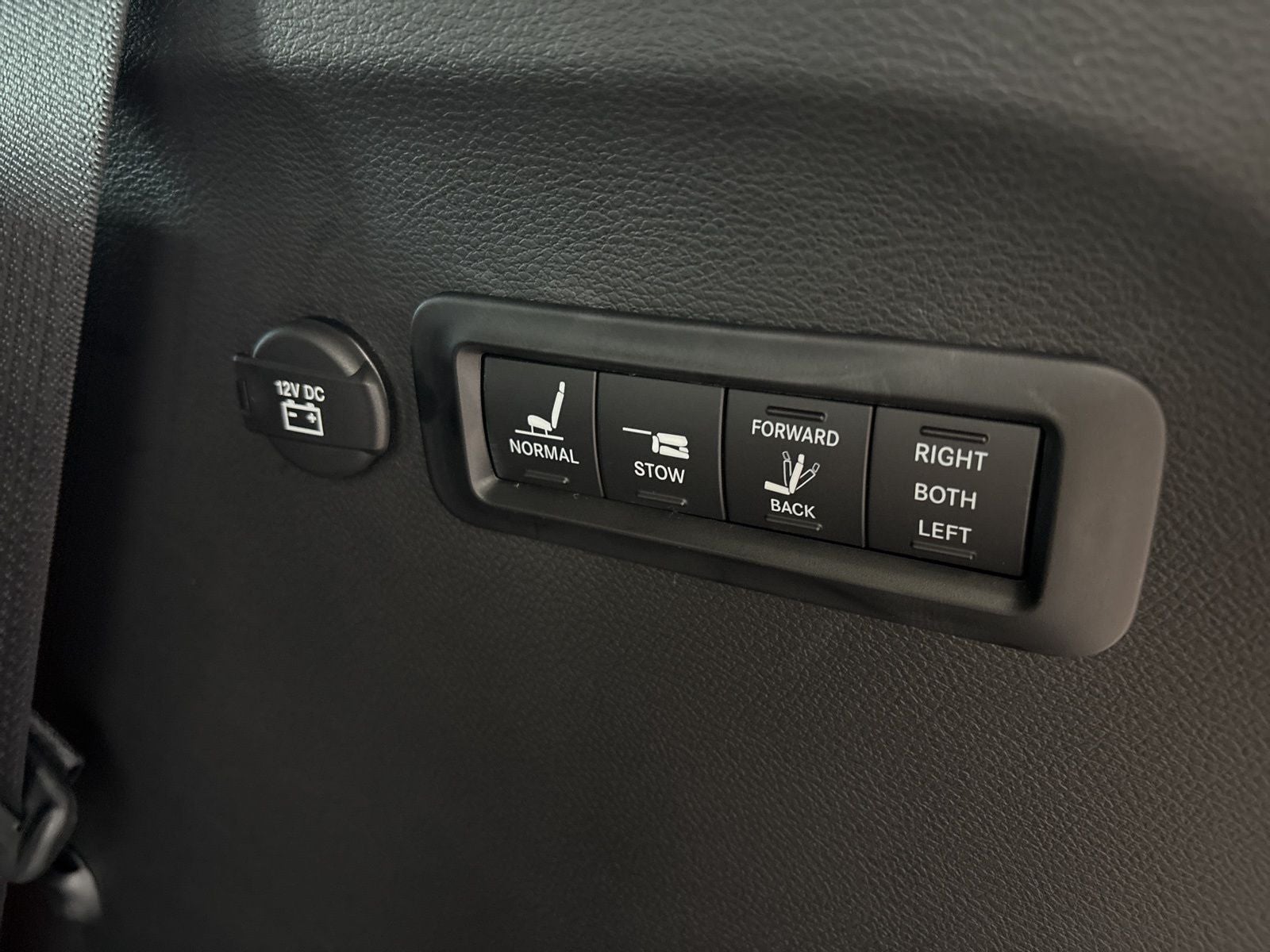 2026 Chrysler Pacifica PACIFICA PINNACLE