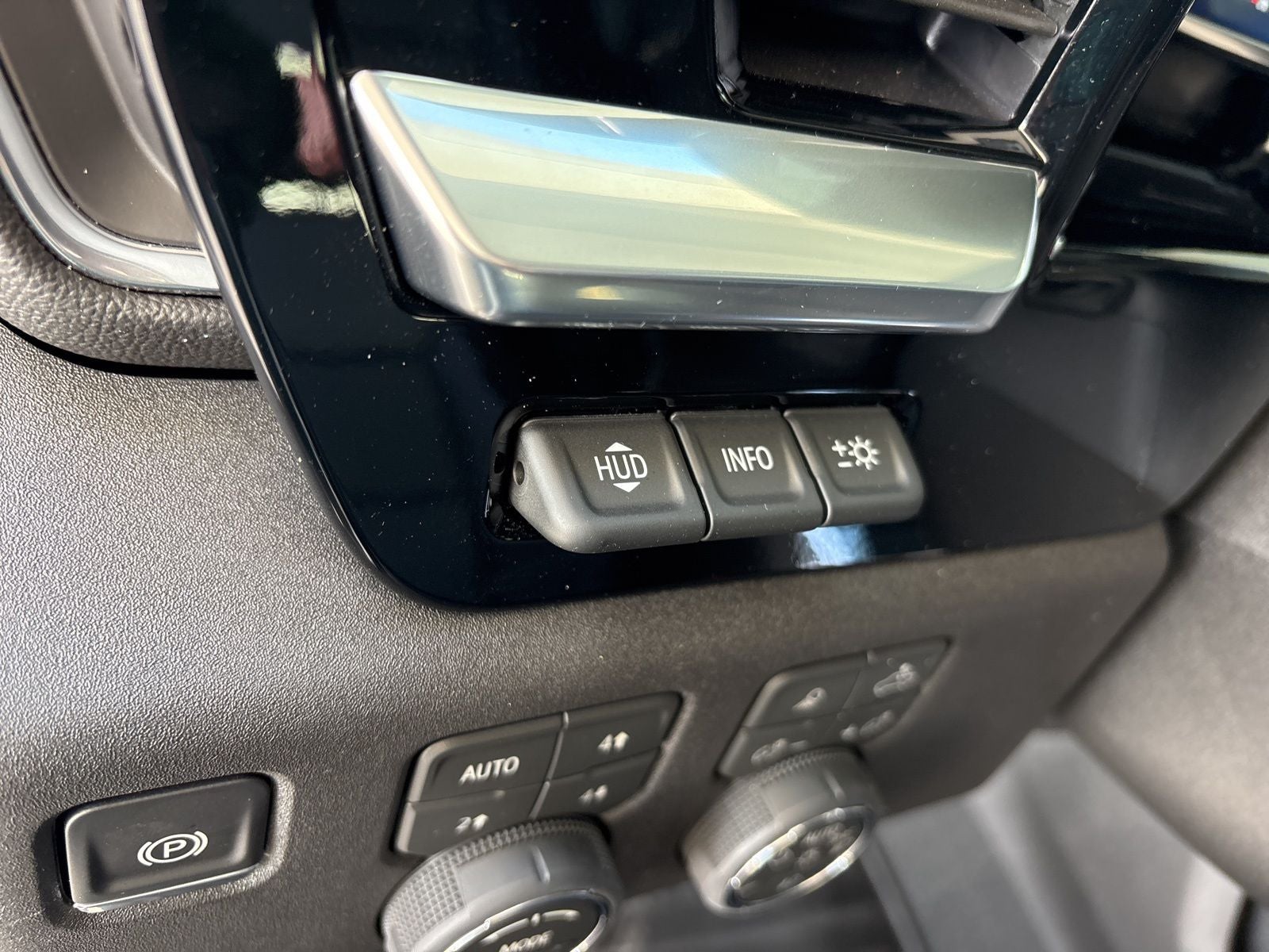 2026 Chevrolet Silverado 2500HD Crew Cab, Standard Bed, LTZ, 4WD