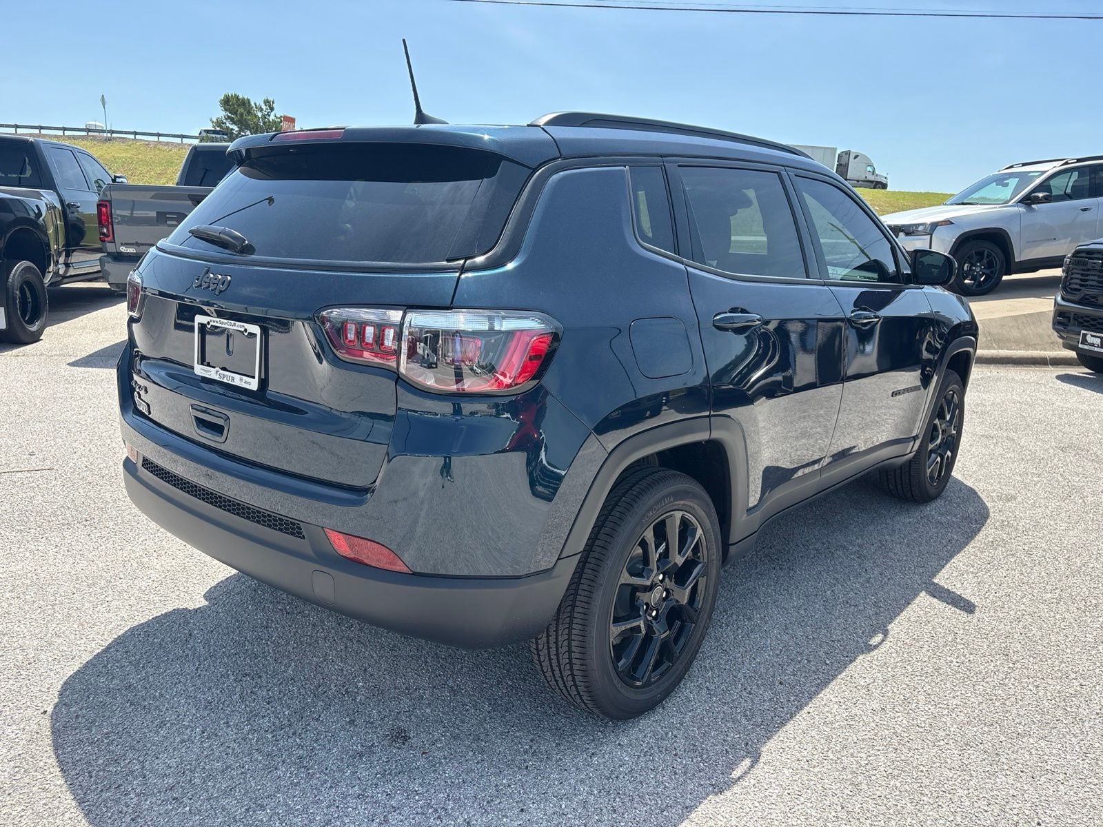 2026 Jeep Compass COMPASS LATITUDE ALTITUDE 4X4