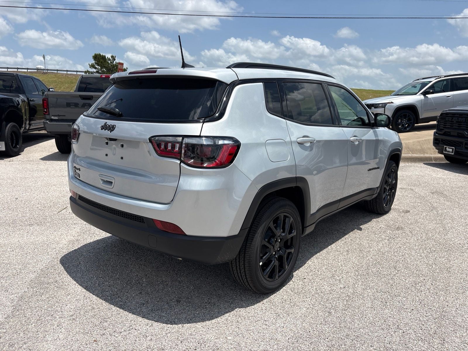 2026 Jeep Compass COMPASS LATITUDE ALTITUDE 4X4