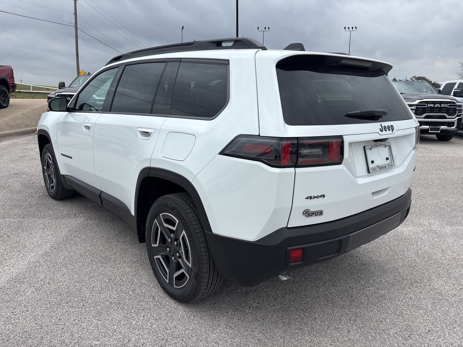 2026 Jeep Cherokee CHEROKEE LAREDO 4X4
