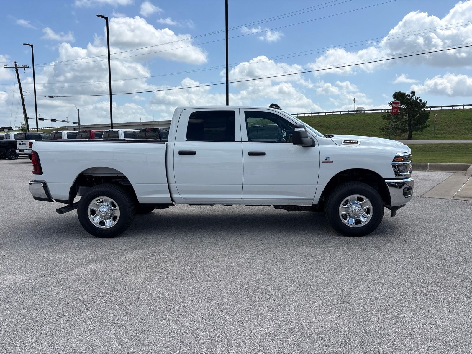 2026 RAM Ram 2500 RAM 2500 TRADESMAN CREW CAB 4X4 6'4' BOX