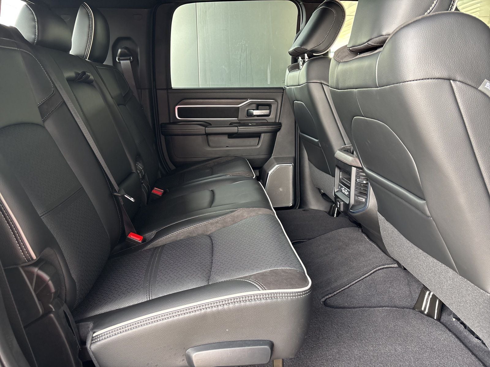 2026 RAM Ram 2500 RAM 2500 LARAMIE MEGA CAB 4X4 6'4' BOX