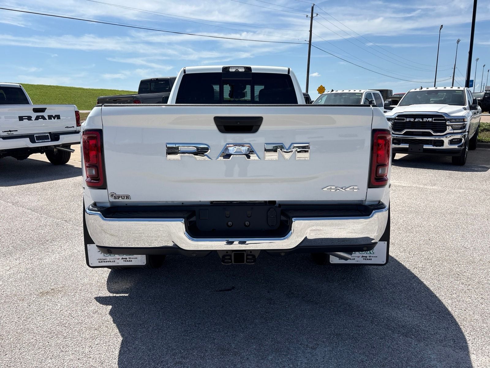 2026 RAM Ram 3500 RAM 3500 TRADESMAN CREW CAB 4X4 8' BOX