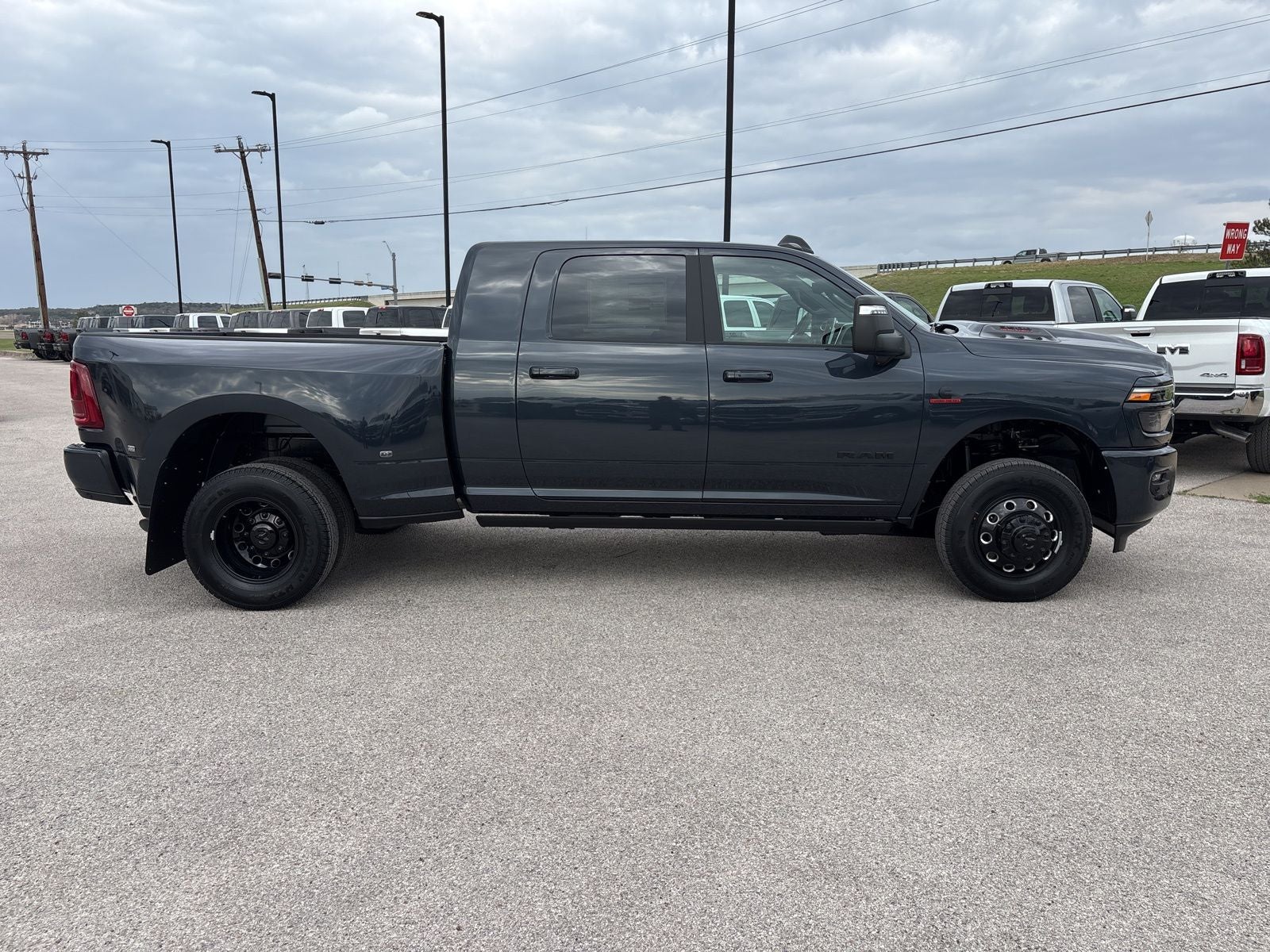 2026 RAM Ram 3500 RAM 3500 LARAMIE MEGA CAB 4X4 6'4' BOX