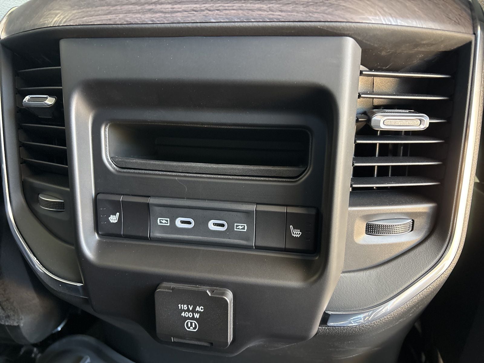 2026 RAM Ram 3500 RAM 3500 LARAMIE MEGA CAB 4X4 6'4' BOX