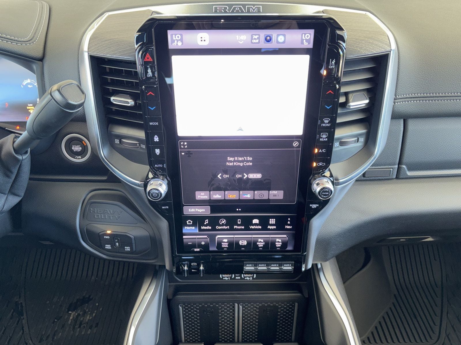 2026 RAM Ram 3500 RAM 3500 LARAMIE MEGA CAB 4X4 6'4' BOX