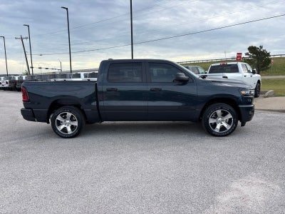2026 RAM Ram 1500 RAM 1500 EXPRESS CREW CAB 4X2 5'7' BOX