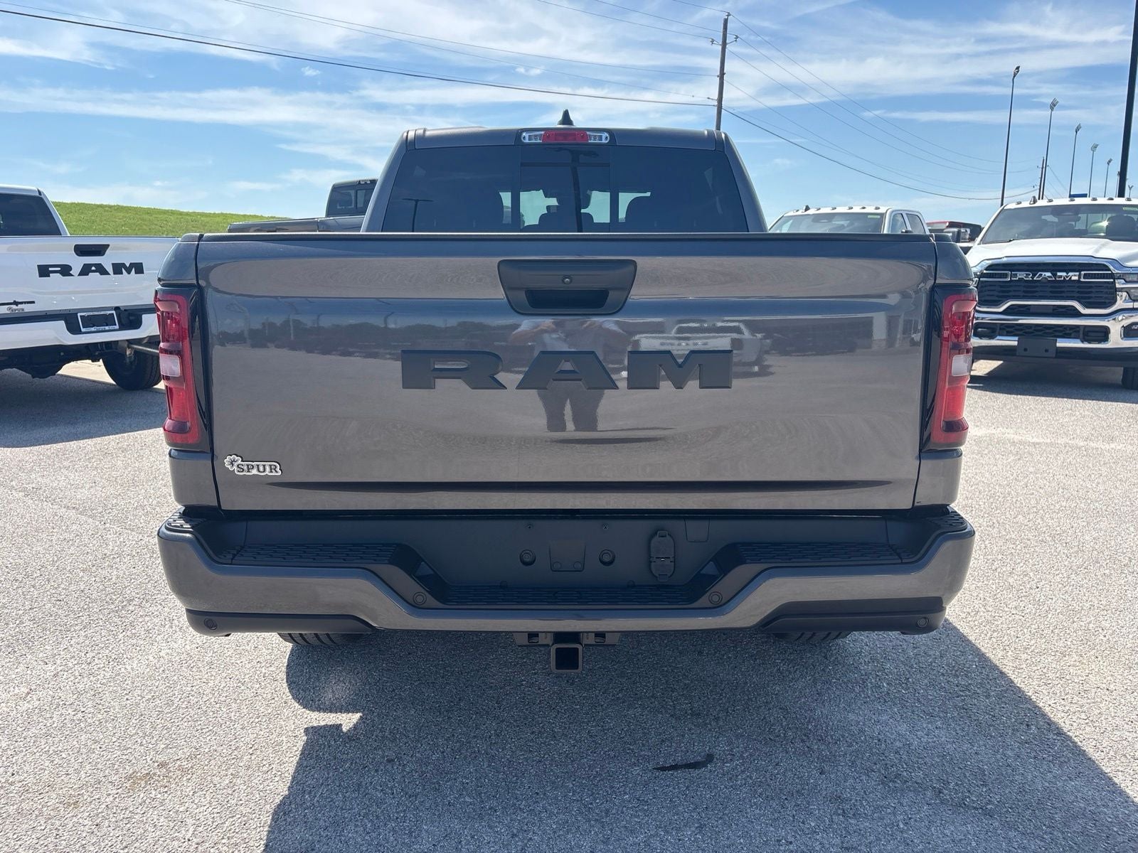 2026 RAM Ram 1500 RAM 1500 EXPRESS CREW CAB 4X2 5'7' BOX